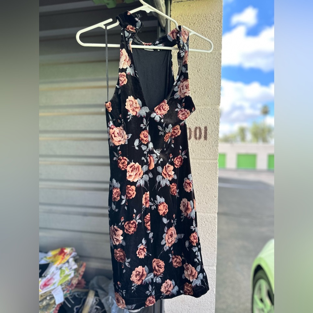 Floral Black Dress velour size S